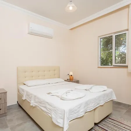Villa Duman 1 *
